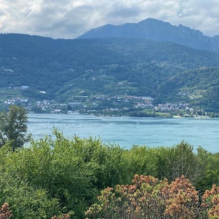 Lake Apartment Ischia Green Tenna Bagian luar foto