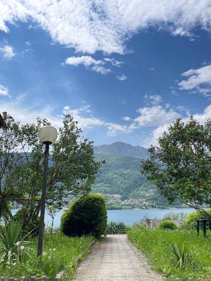 Lake Apartment Ischia Green Tenna Bagian luar foto