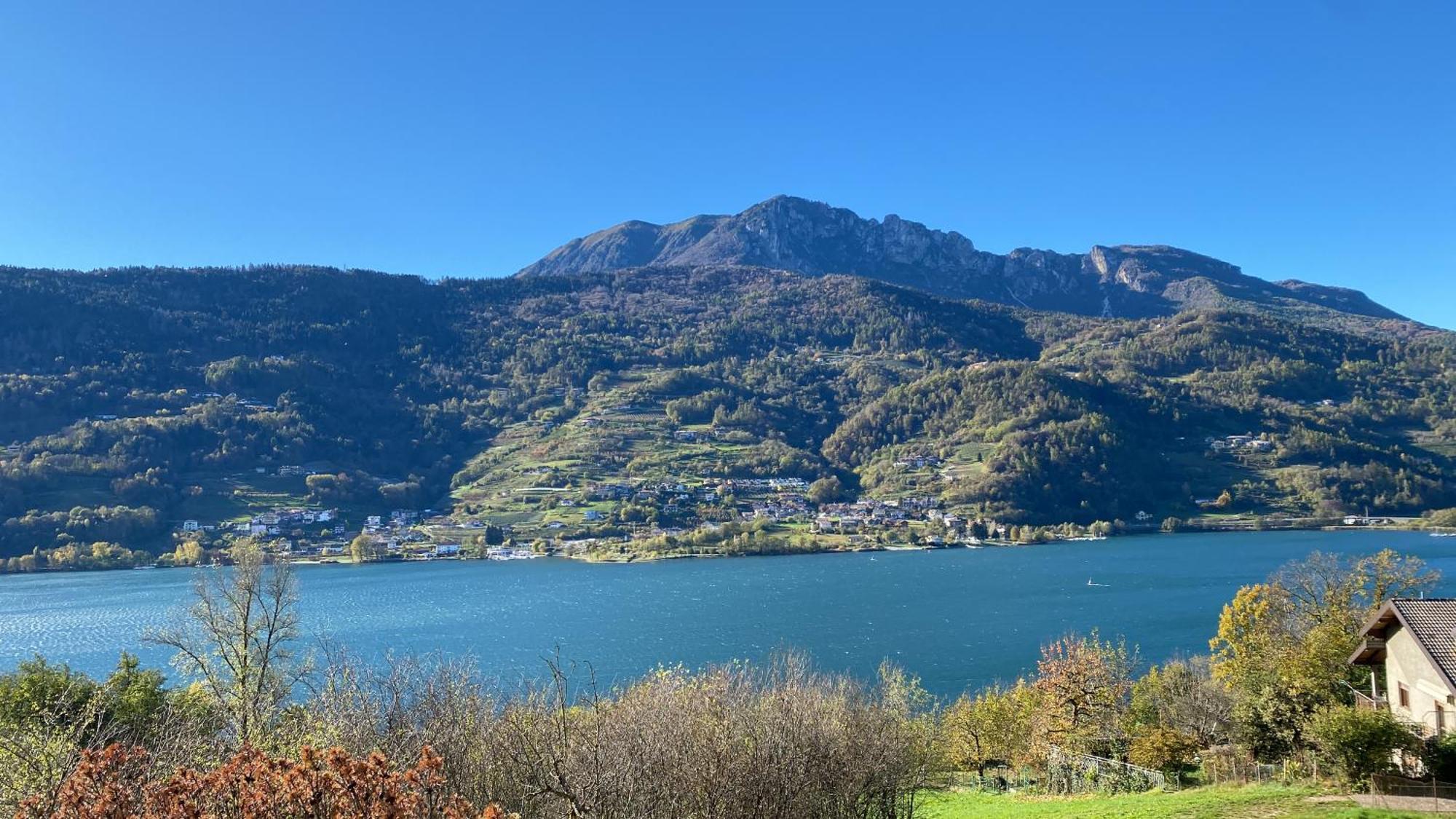 Lake Apartment Ischia Green Tenna Bagian luar foto